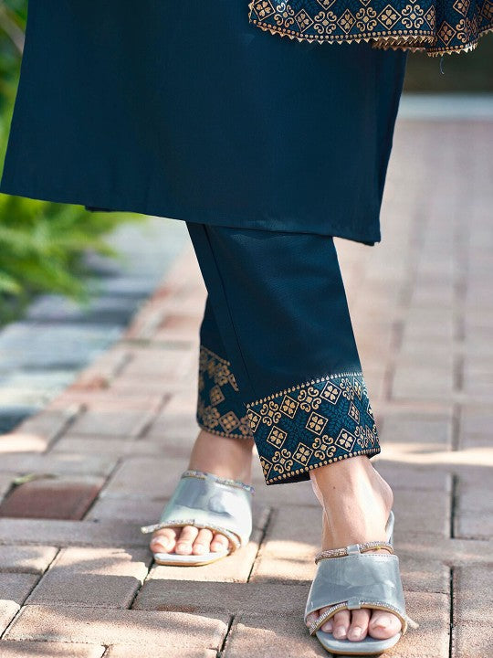 Yoke Design Sequinned Kurta with Trousers & Dupatta