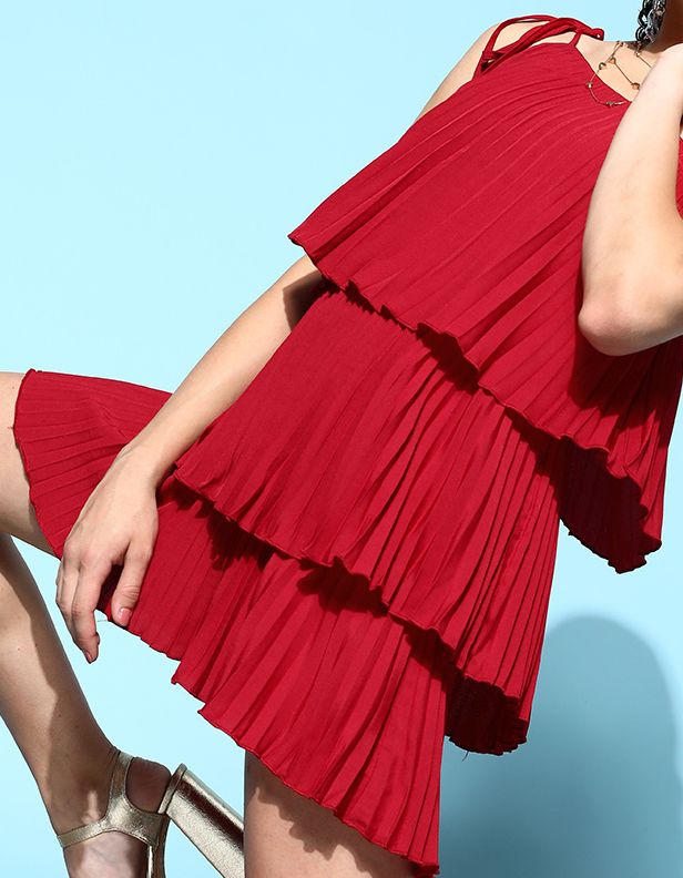 Women Lovely Red Solid Ruffled Dress