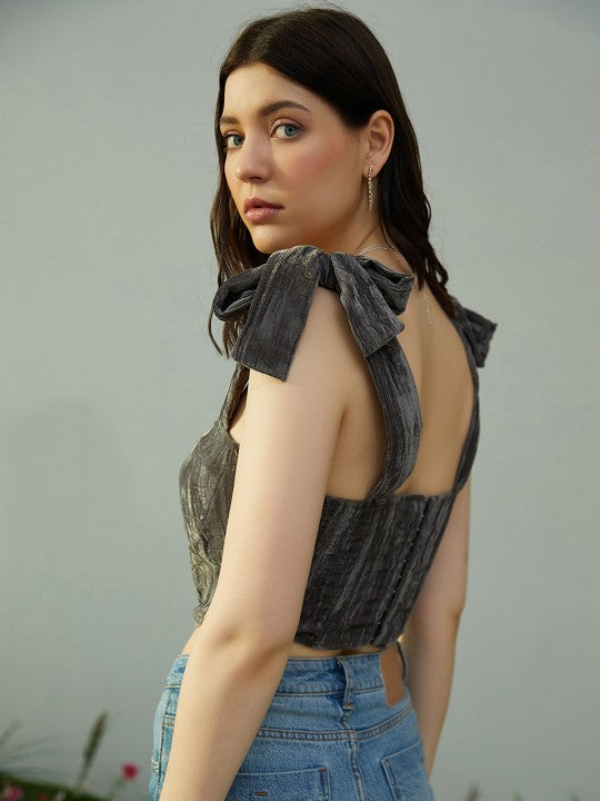 Berrylush Solid Shoulder Straps Velvet Crop Top