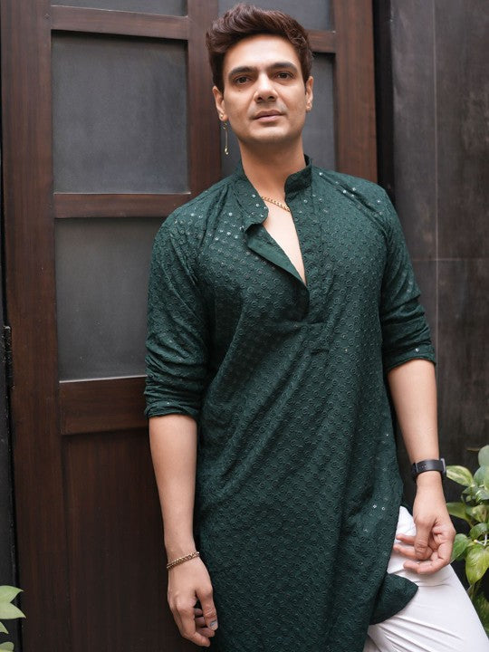 Geometric Embroidered Chikankari Kurta