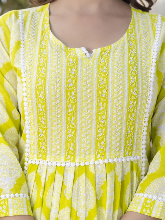 Floral Printed Beads & Stones Pleated Pure Cotton Kurta with Trousers & Dupatta