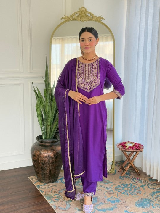 Floral Embroidered Sequinned Straight Kurta with Trouser & Dupatta