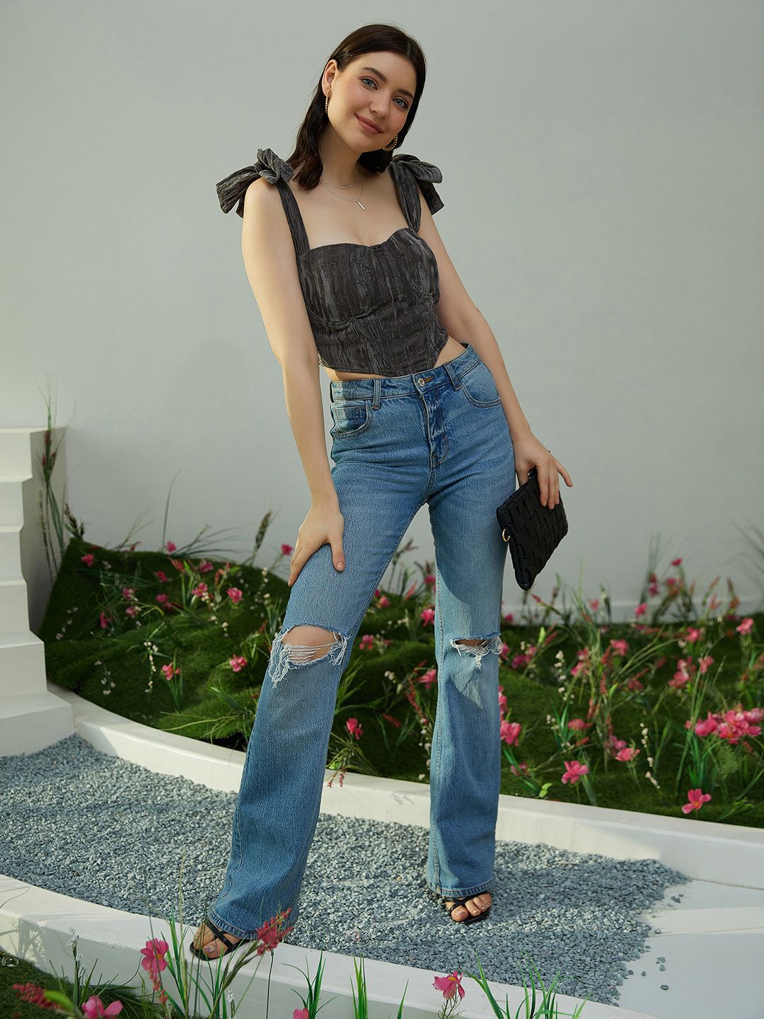 Berrylush Solid Shoulder Straps Velvet Crop Top