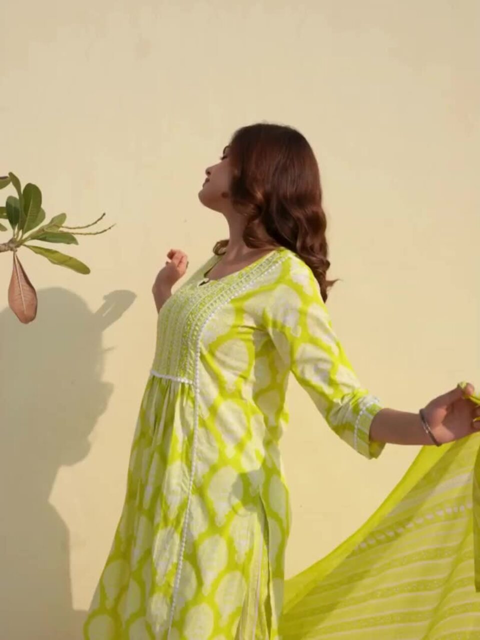 Floral Printed Beads & Stones Pleated Pure Cotton Kurta with Trousers & Dupatta