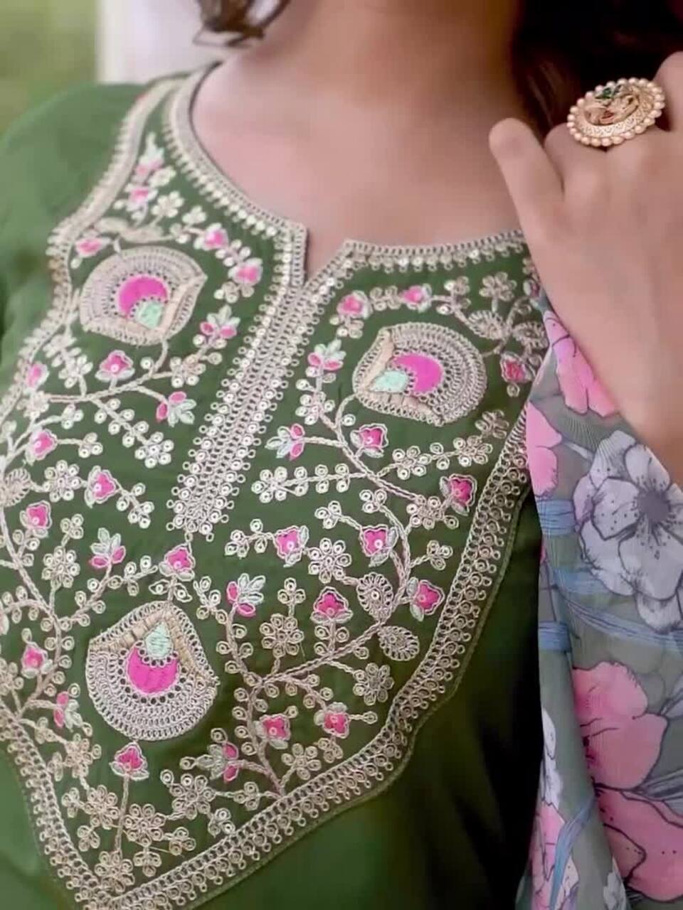 Women Floral Embroidered Regular Chikankari Kurta with Trousers & Dupatta