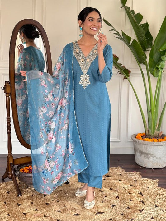 Ethnic Motifs Embroidered Regular Thread Work Kurta with Trousers & Dupatta