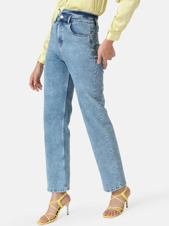 Women High-Rise Light Fade Jeans (2)