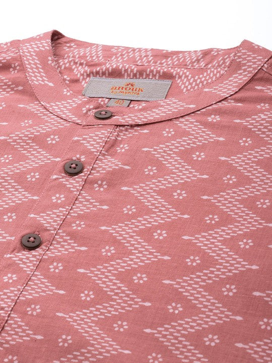 Men Geometric Printed Cotton Short Kurta