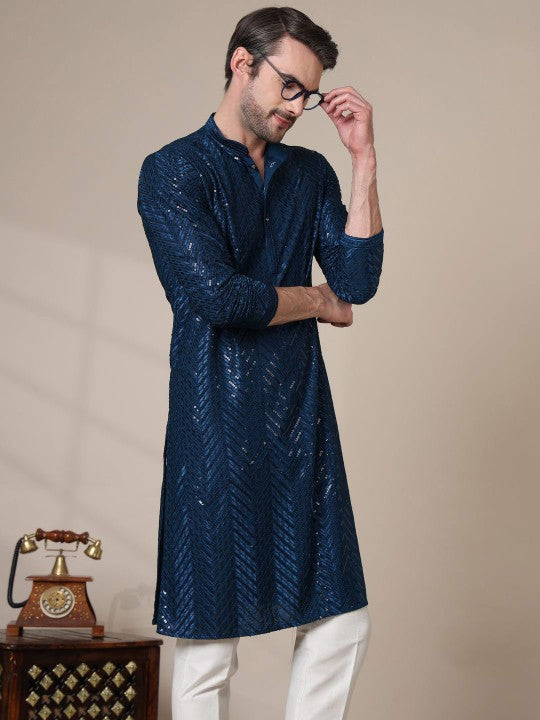 Men Geometric Embroidered Chikankari Kurta