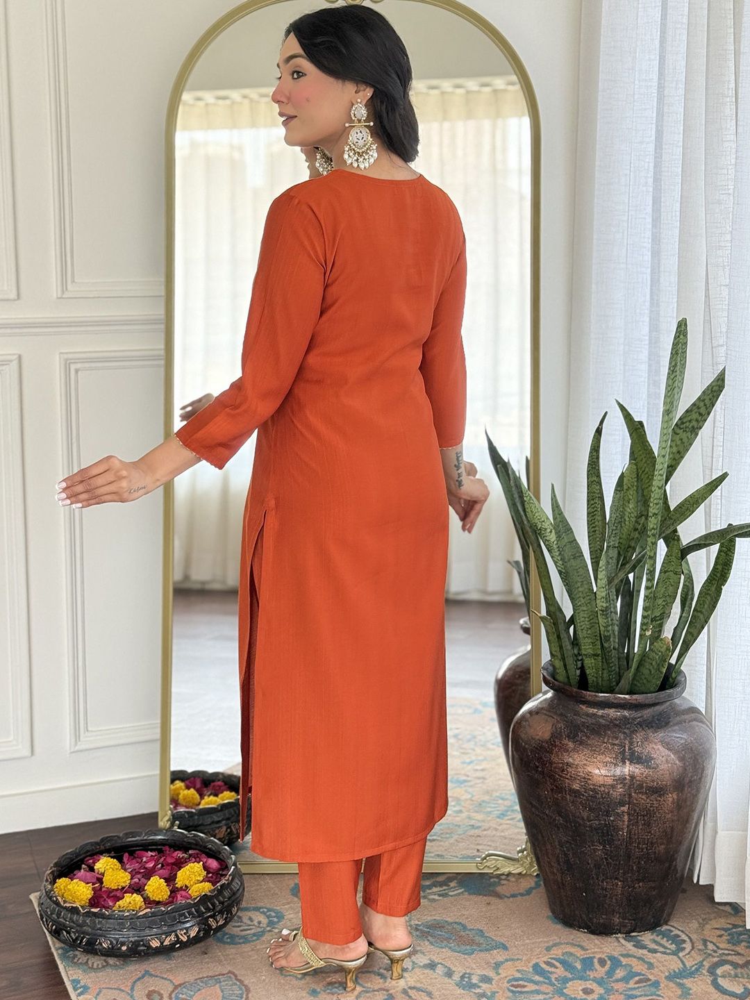 Women Ethnic Motifs Embroidered Thread Work Pure Silk Kurta with Trousers & Dupatta