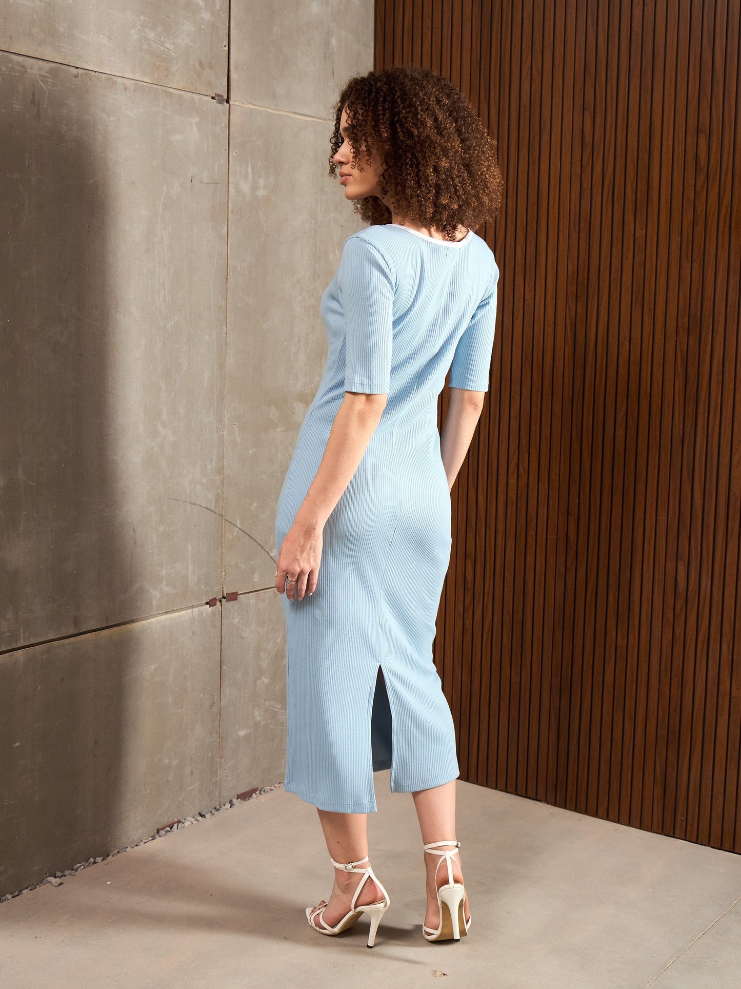 Women Blue Rib Sweatheart Contrast Neck Midi Dress