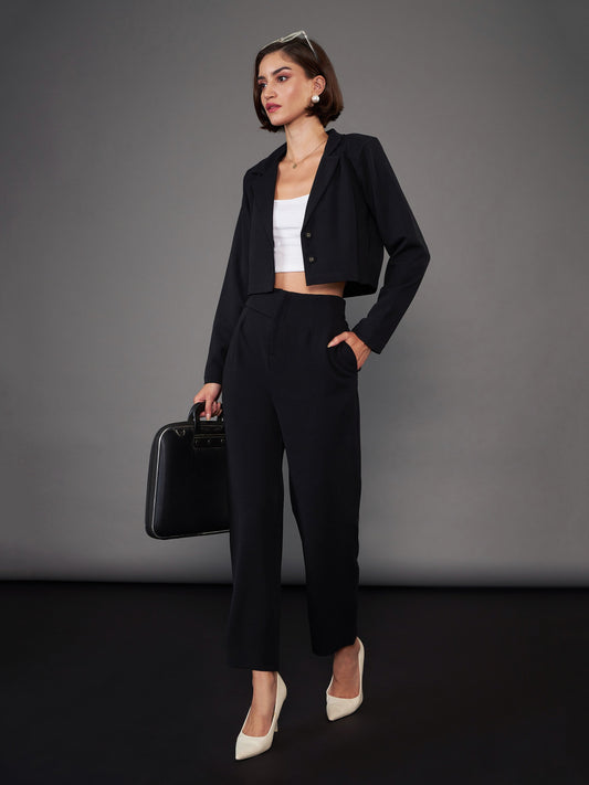 Black Notch Collar Crop Blazer-SASSAFRAS worklyf