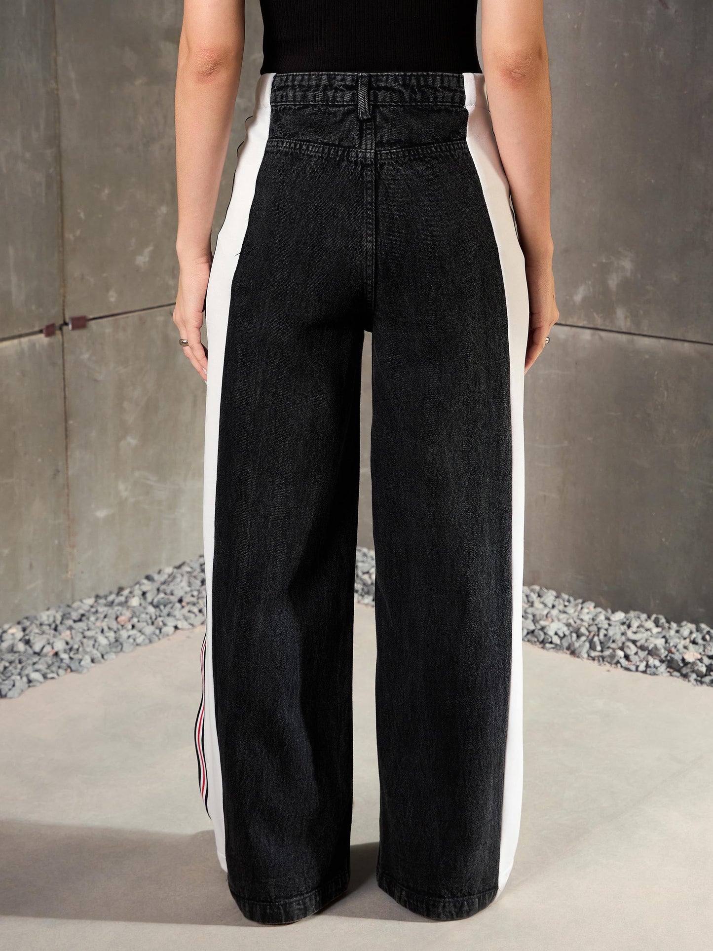 Women Black Washed Side Tape Wide Leg Jeans