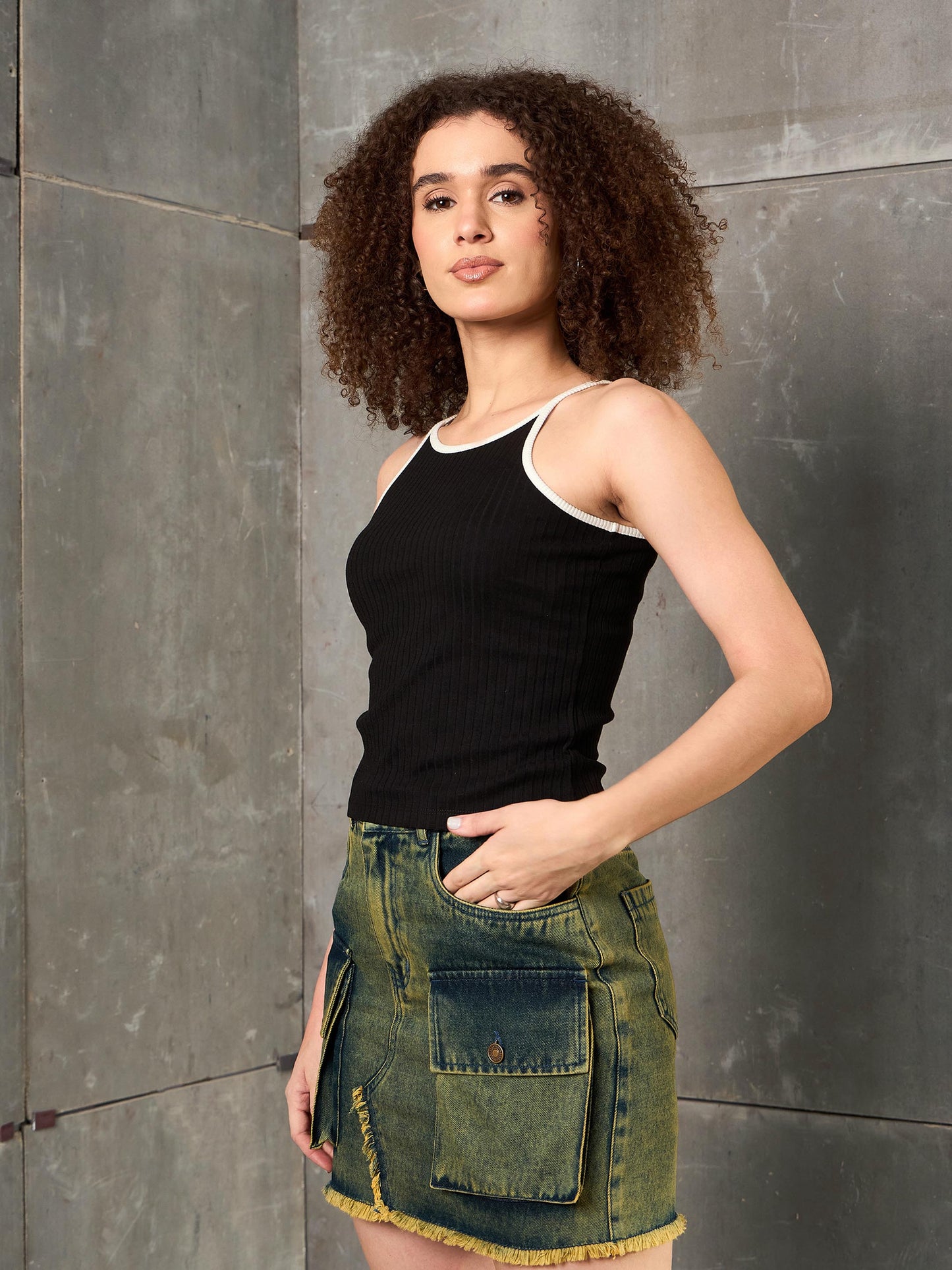 Women Black Rib Contrast Piping Strappy Top