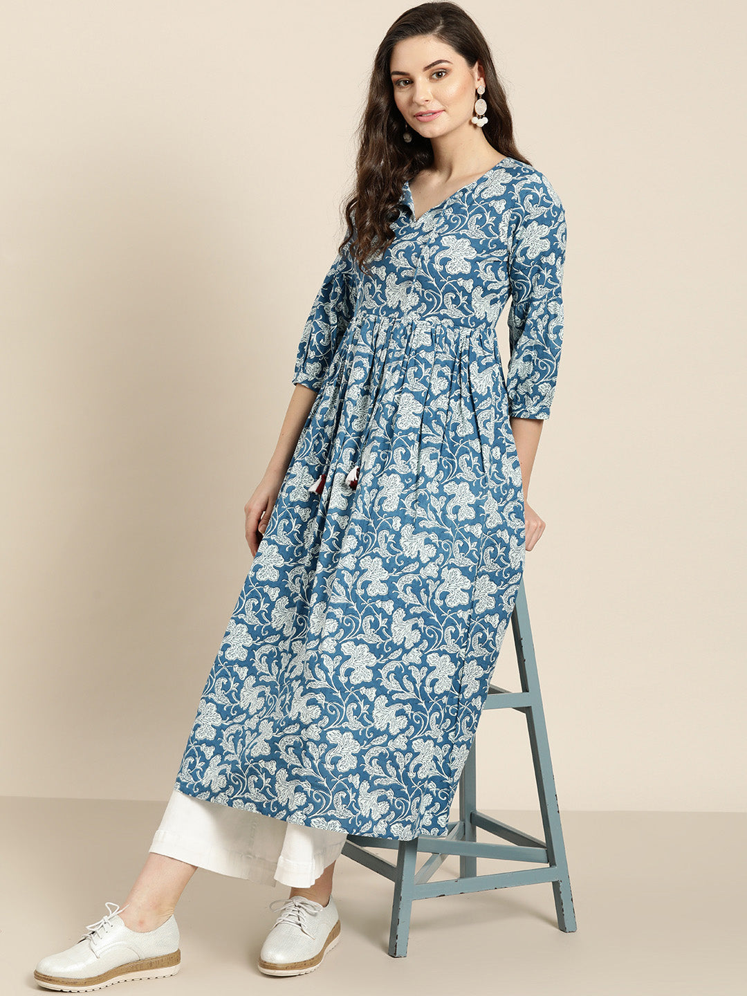 Blue Floral Gathered Kurta Shkur00037
