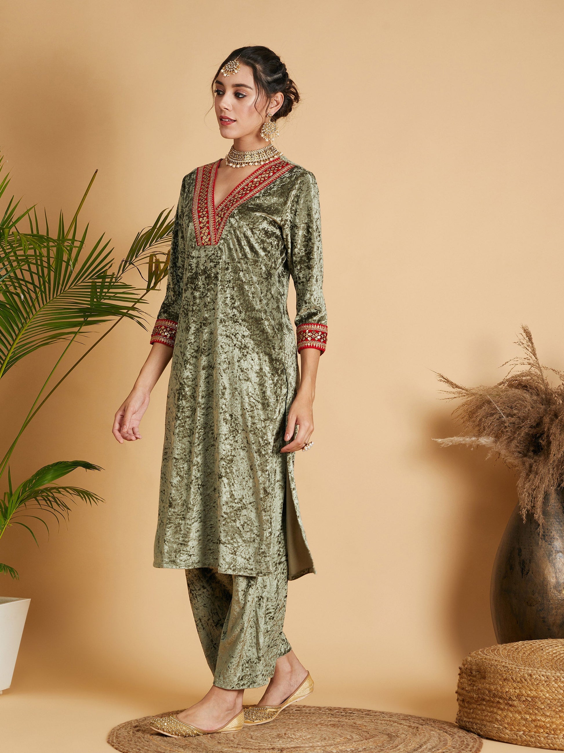 Olive Velvet Straight Kurta-Shae by SASSAFRAS
