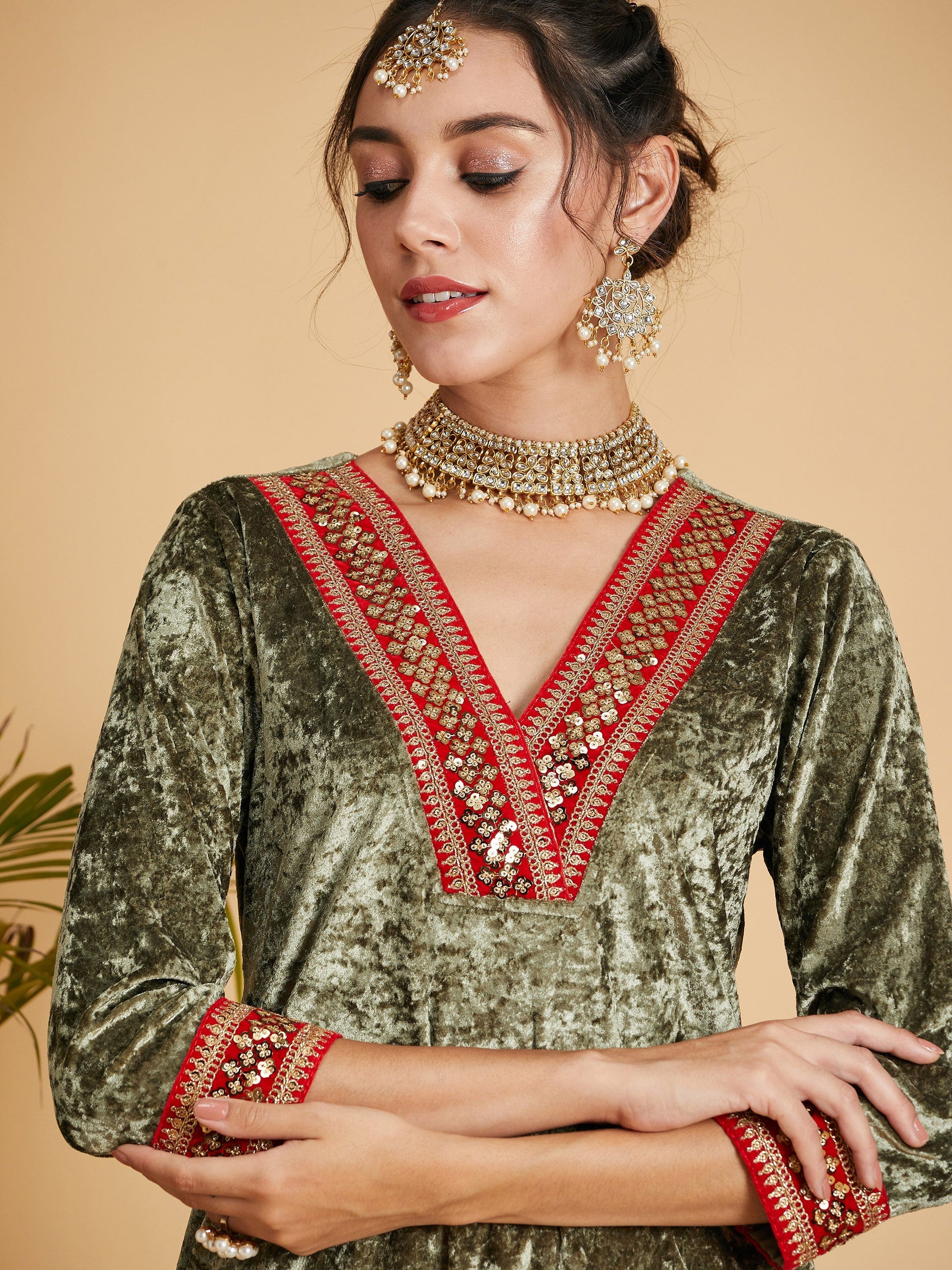 Olive Velvet Straight Kurta-Shae by SASSAFRAS