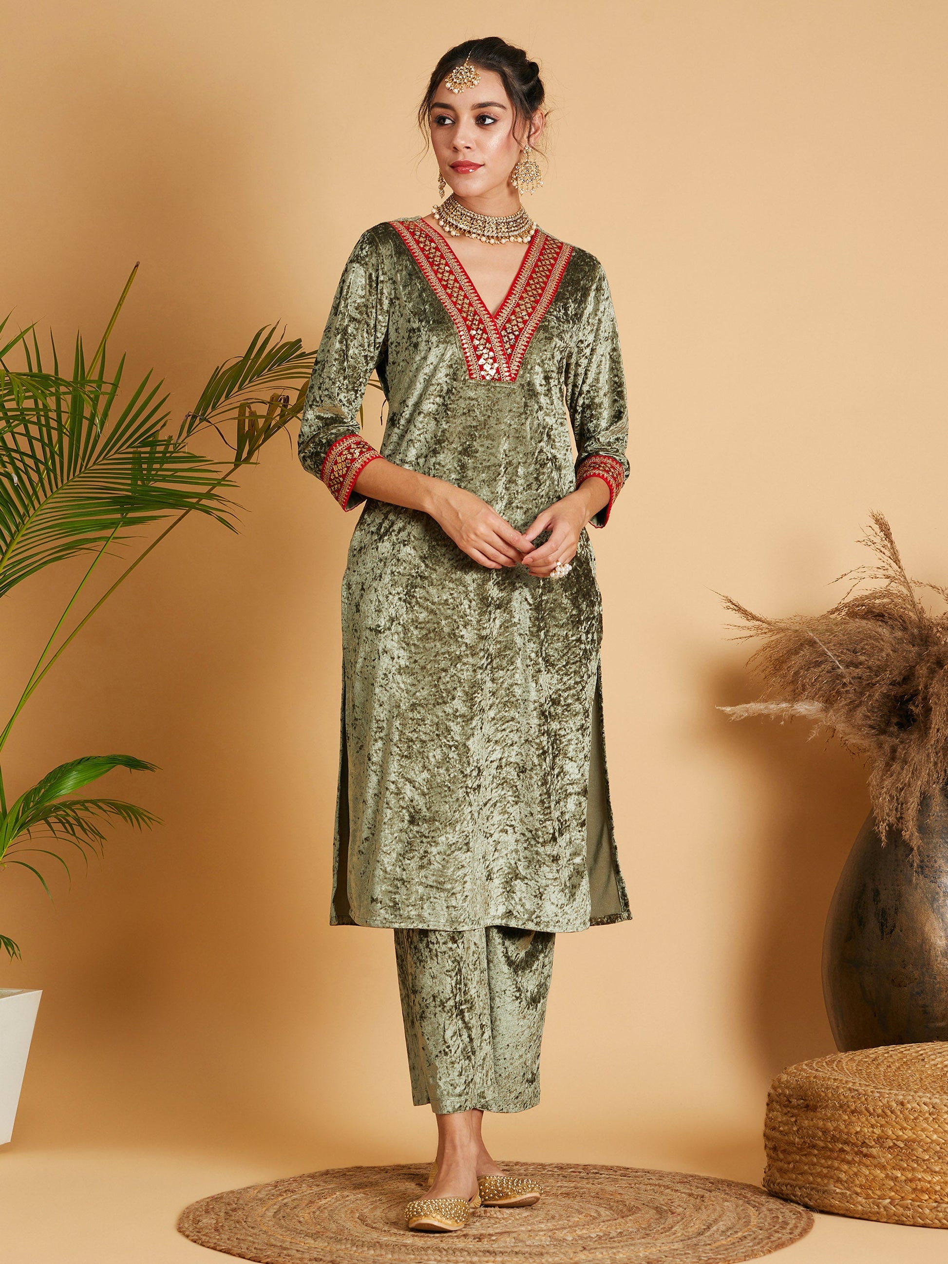 Olive Velvet Straight Kurta-Shae by SASSAFRAS