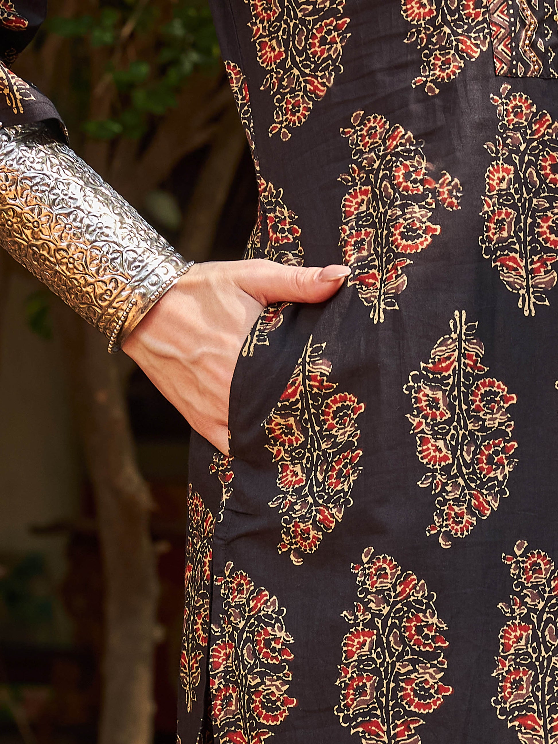 Black Floral Straight Kurta With Pants & Dupatta-Shae by SASSAFRAS