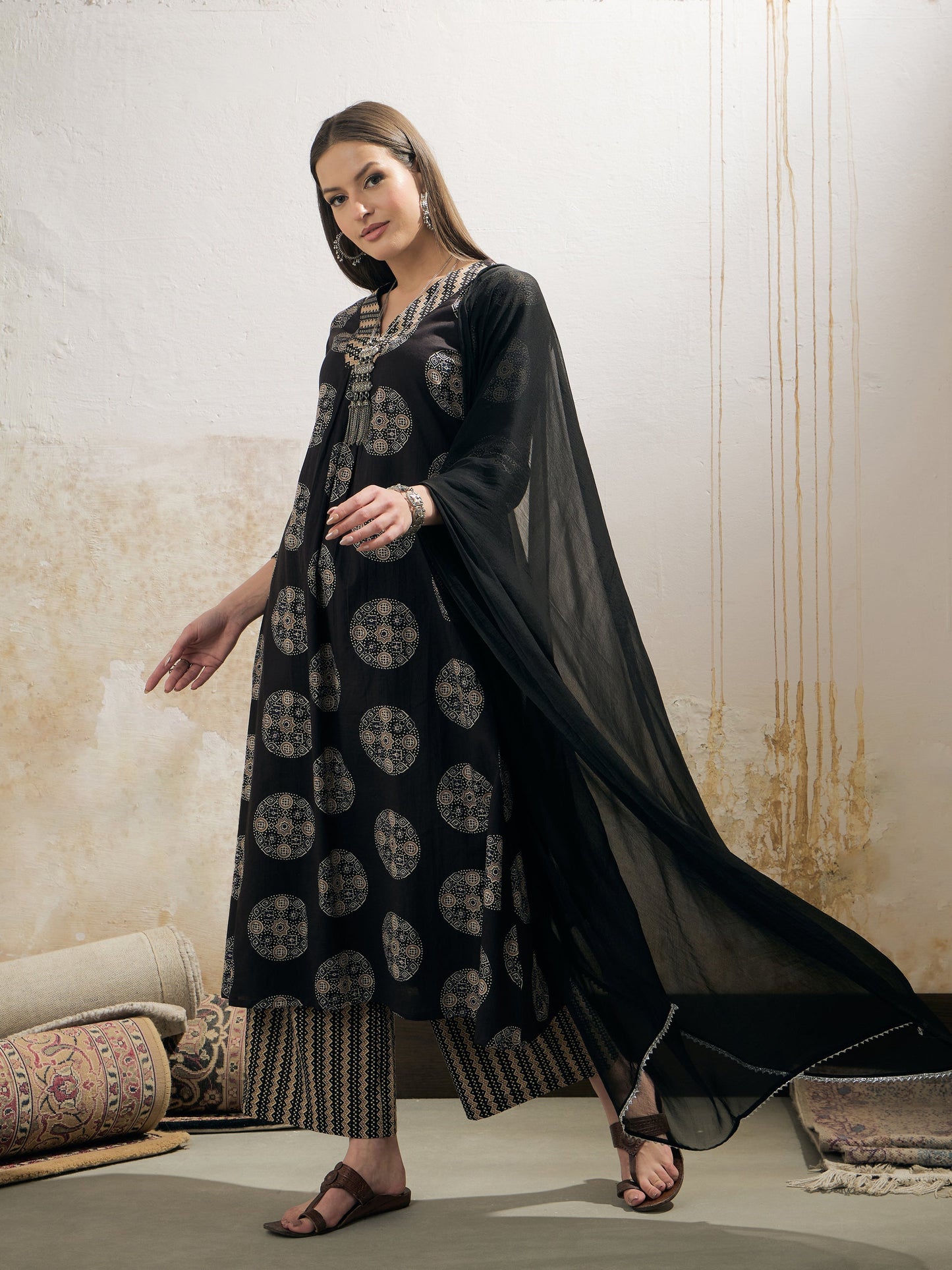 Black Geometric Print V Neck Kurta With Pencil Pants & Dupatta-Shae by SASSAFRAS