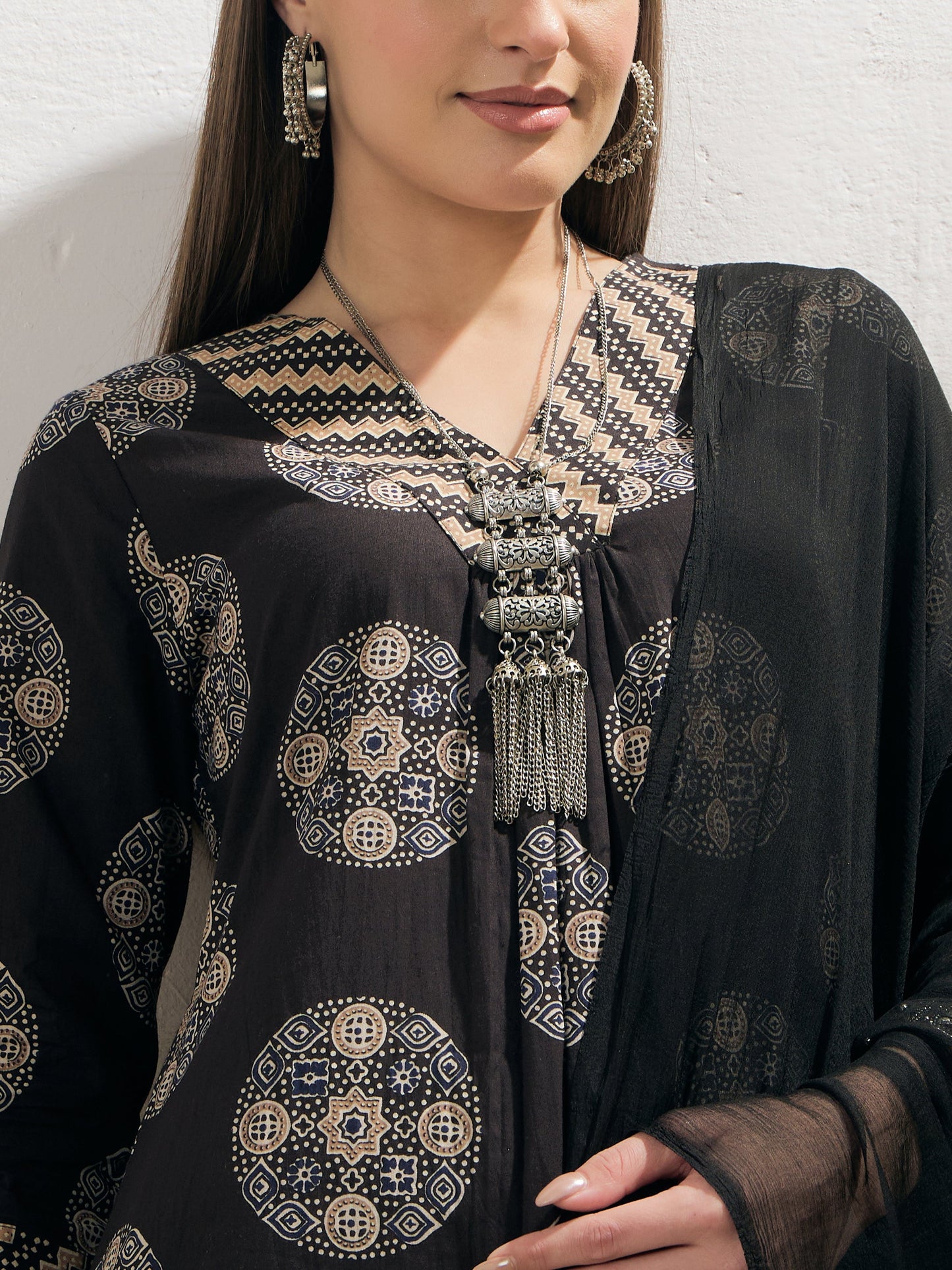Black Geometric Print V Neck Kurta With Pencil Pants & Dupatta-Shae by SASSAFRAS