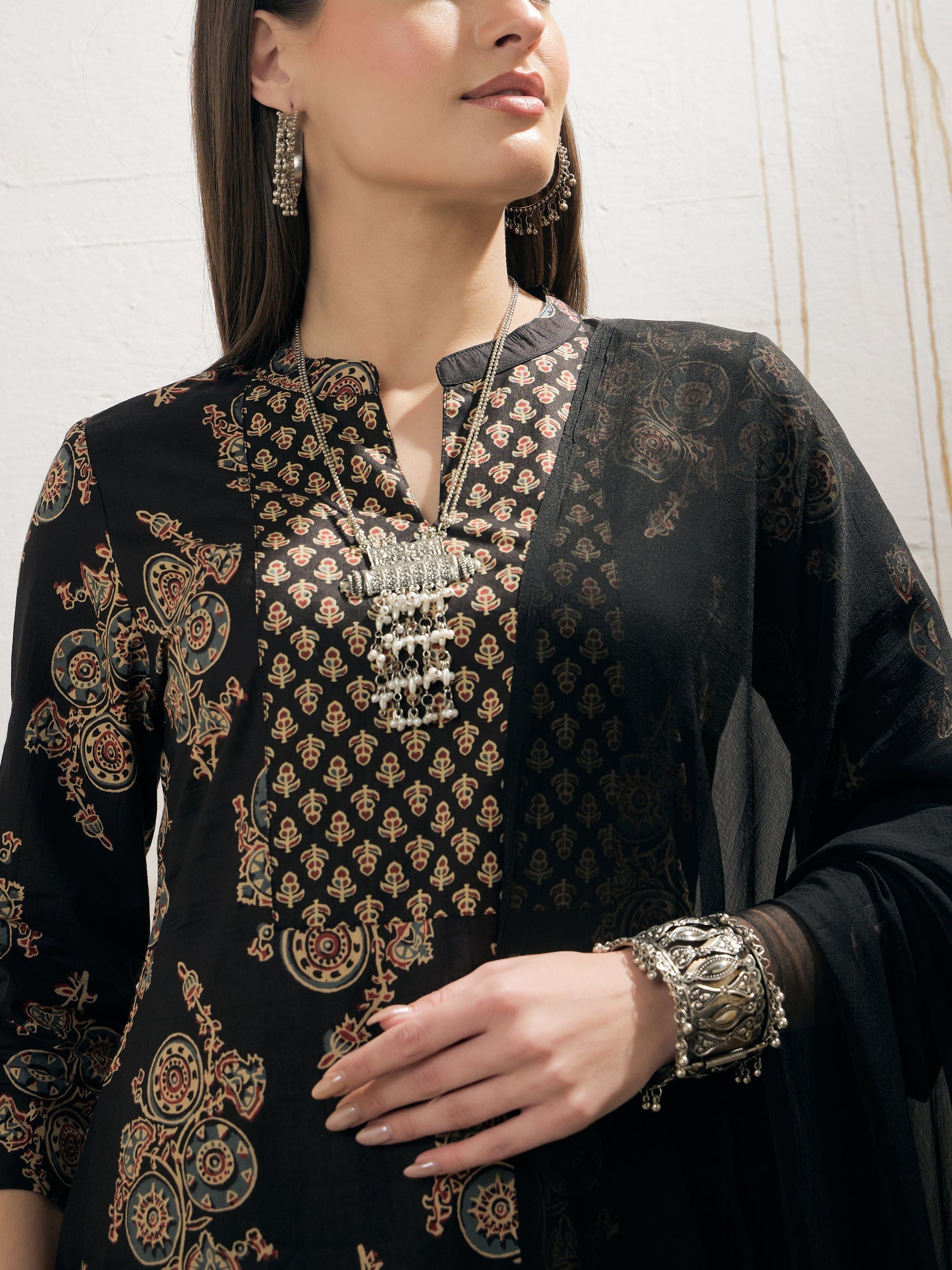 Black Floral Straight Kurta With Pencil Pants & Dupatta-Shae by SASSAFRAS