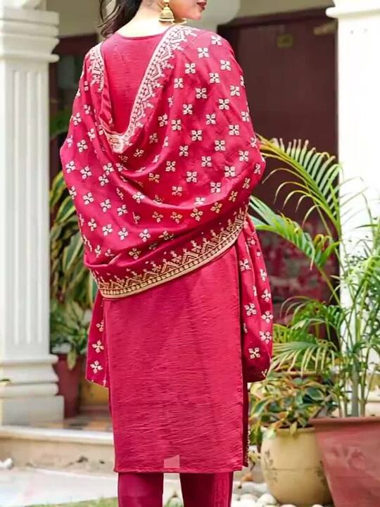 Floral Embroidered Regular Sequinned Straight Kurta with Trousers & Dupatta