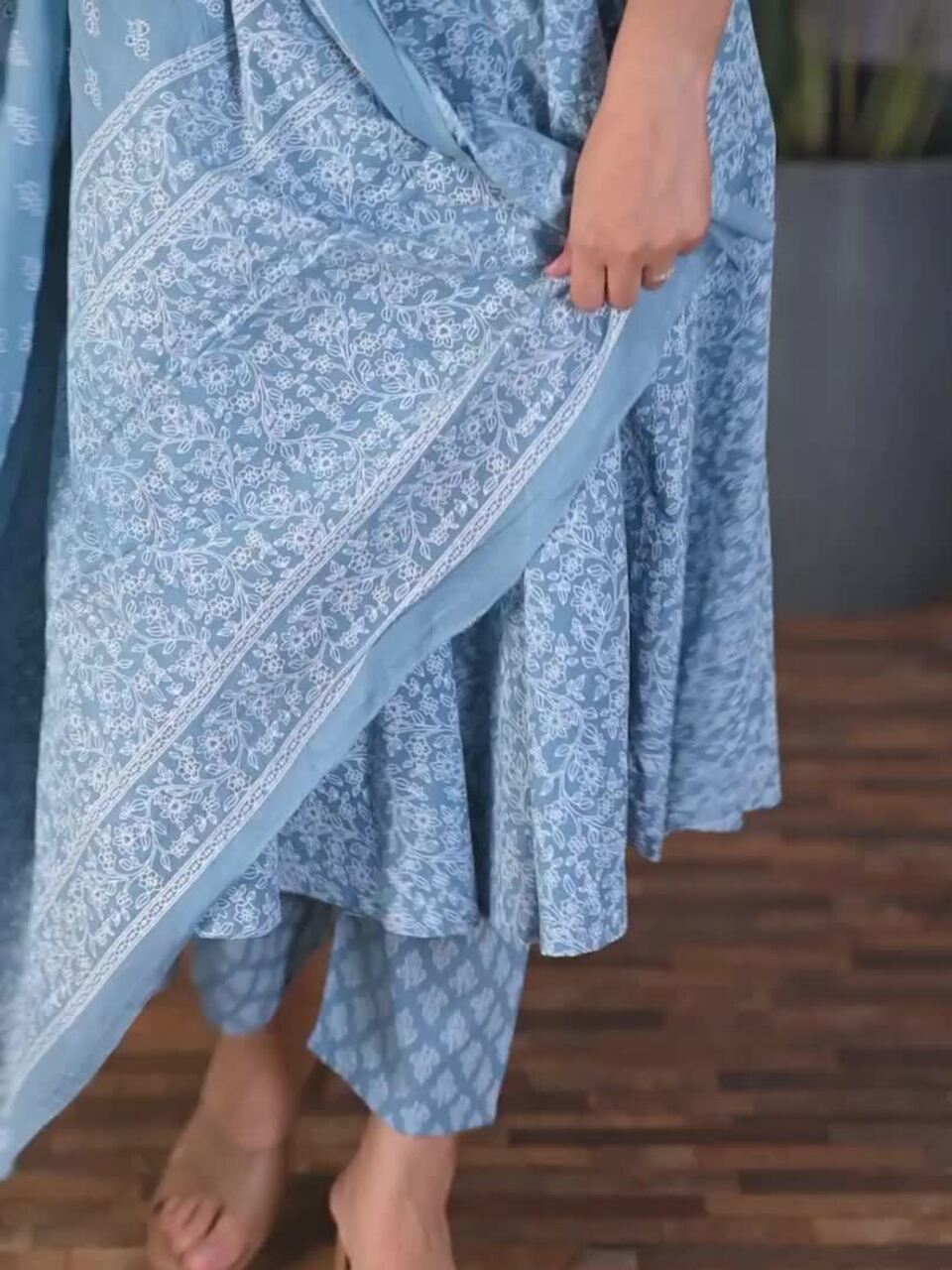 Women Ethnic Motifs Printed Regular Pure Cotton Kurta with Trousers & Dupatta